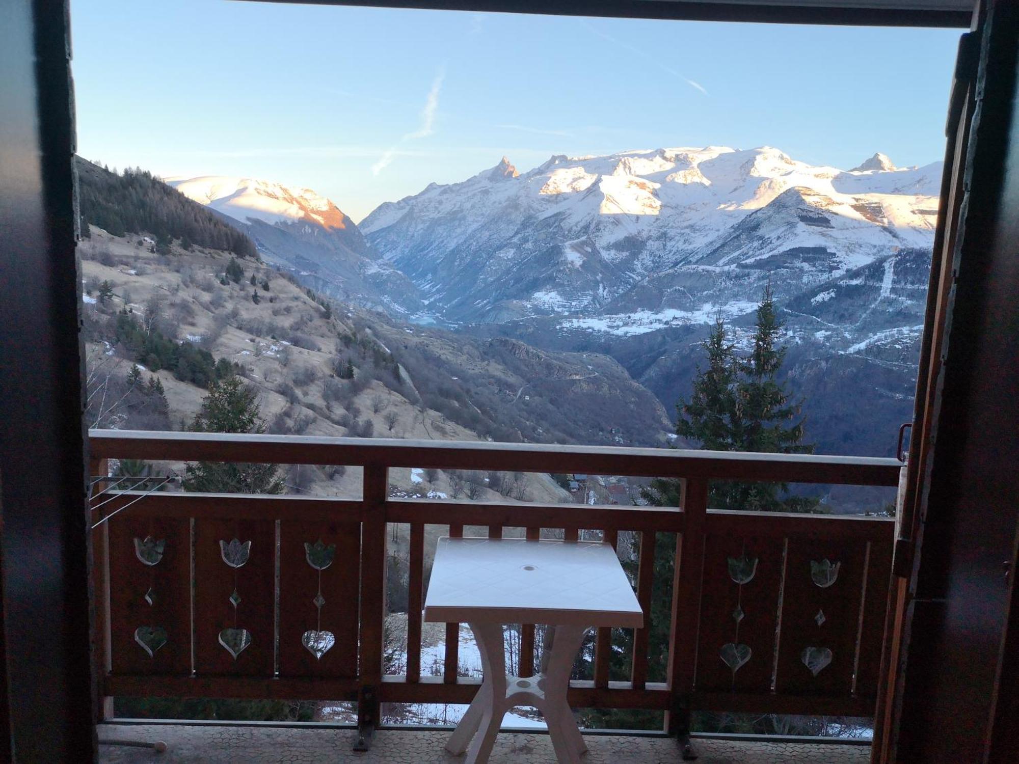Studio Coin Montagne A Auris En Oisans Avec Vue Magnifique Exterior foto